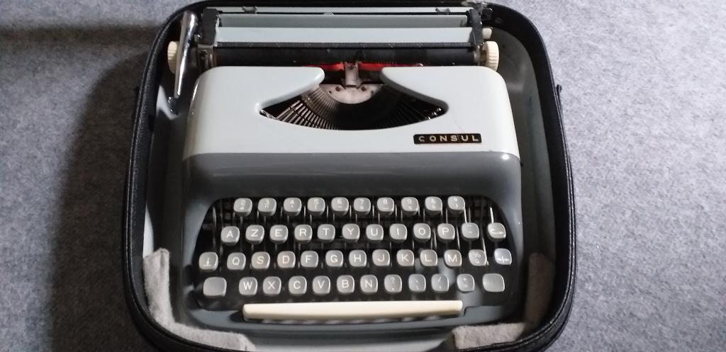 retro typemachine "CONSUL", Verzamelen, Ophalen