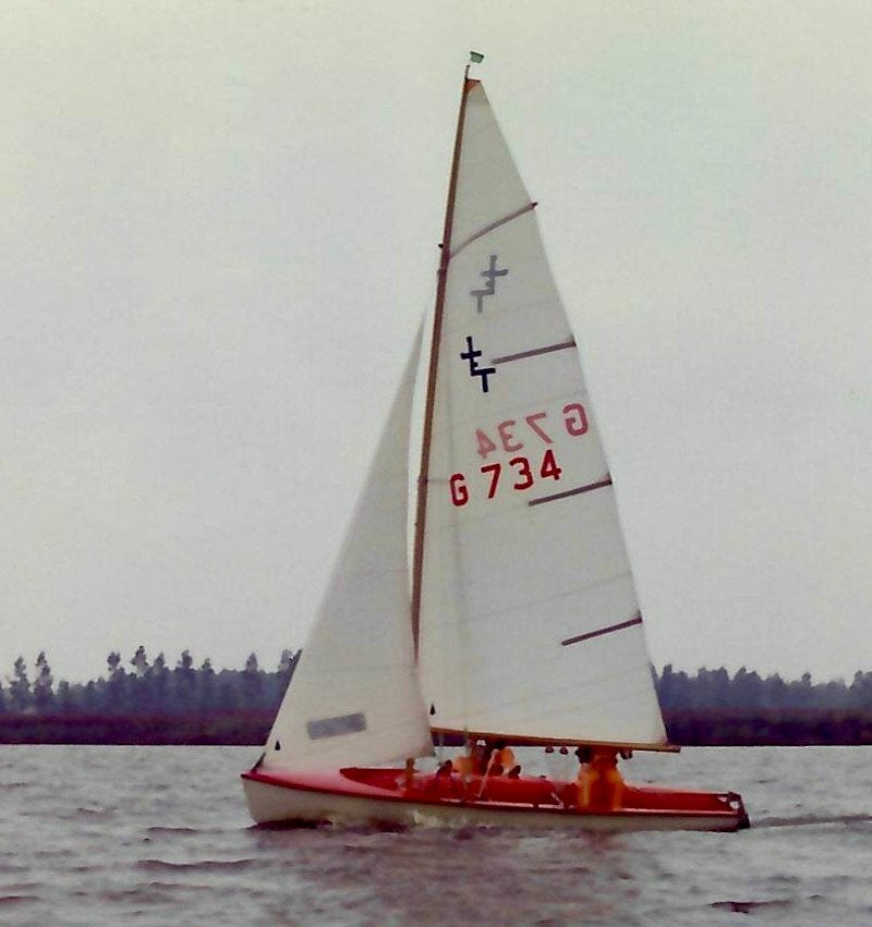 Lanaverre JET zeilboot inclusif trailer, Watersport en Boten, Open zeilboten, Gebruikt, Overige merken, Overige typen, Polyester