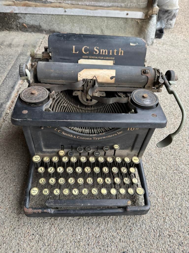 Ancienne machine à écrire, Enlèvement ou Envoi, Comme neuf
