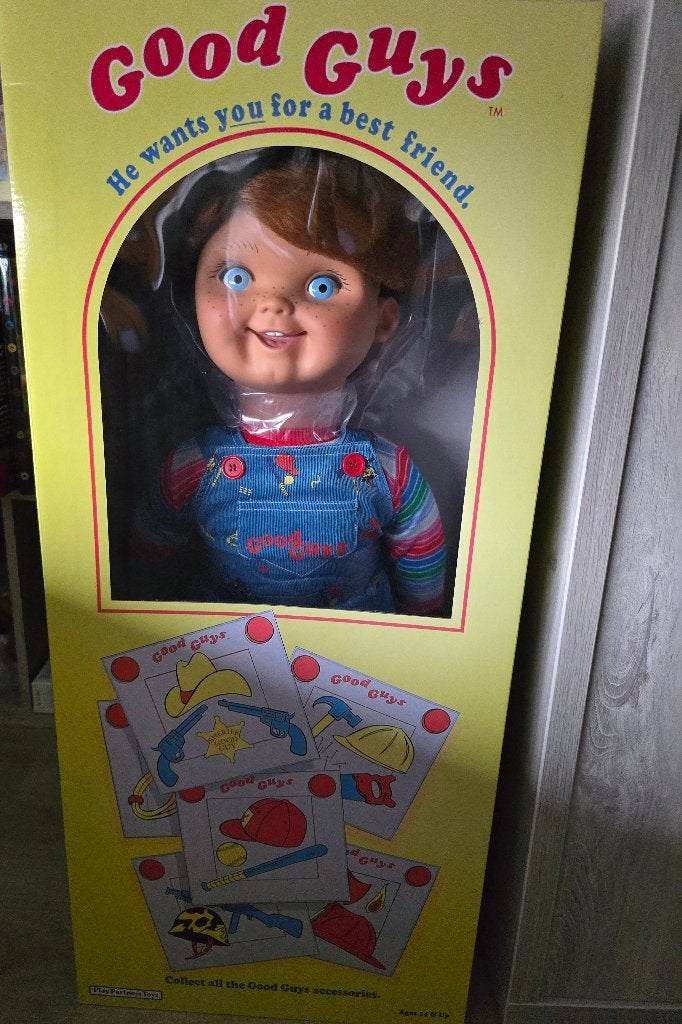 Chucky lifesize scale 1:1 trick or treat Studios, Verzamelen, Poppen, Ophalen, Nieuw, Pop