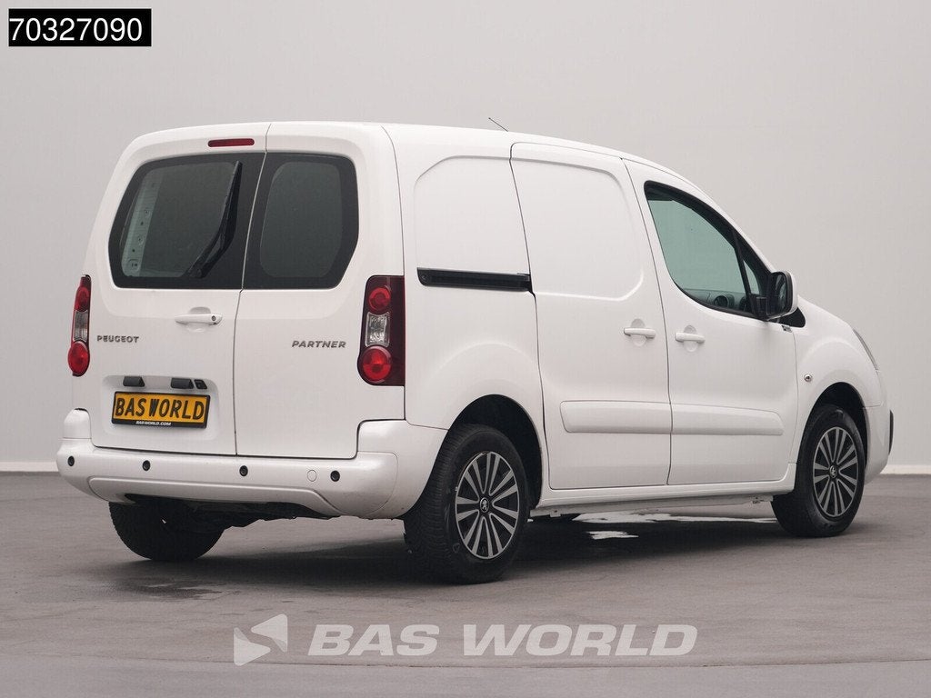 Peugeot Partner 100pk Automaat L1H1 Airco Cruise Camera Park, Automaat, Stof, Gebruikt, Euro 6