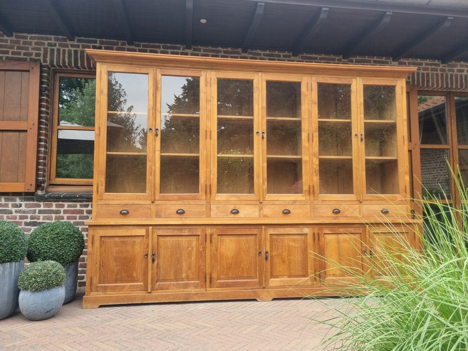 Vitrine/buffet XXL en teck LIVRAISON GRATUITE, Maison & Meubles, Armoires | Vitrines, Teck, Avec tablette(s), 200 cm ou plus, Enlèvement ou Envoi
