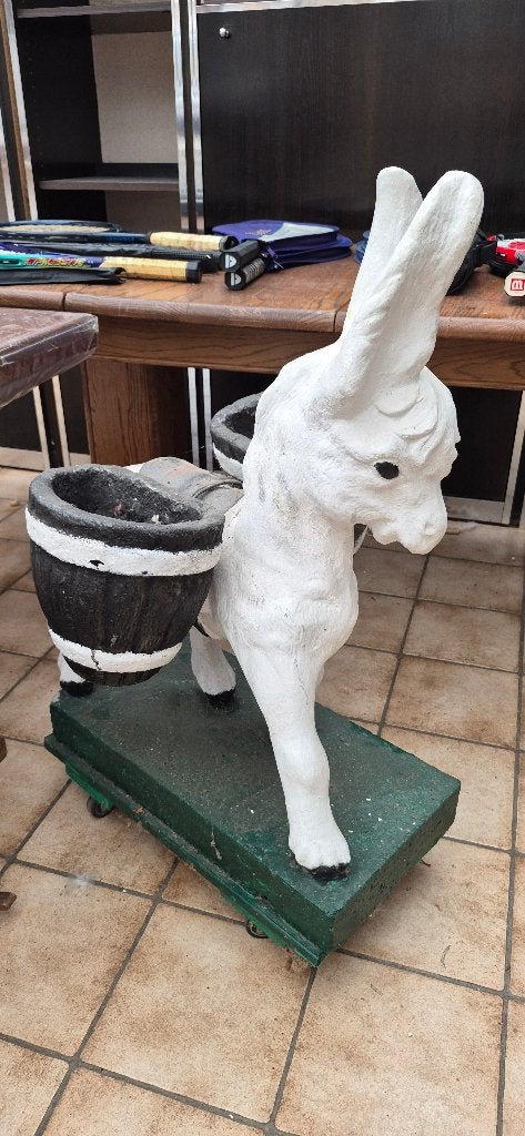 statue de jardin en forme d'âne bâté porte-pots, Jardin & Terrasse, Statues de jardin, Enlèvement, Comme neuf, Béton, Animal