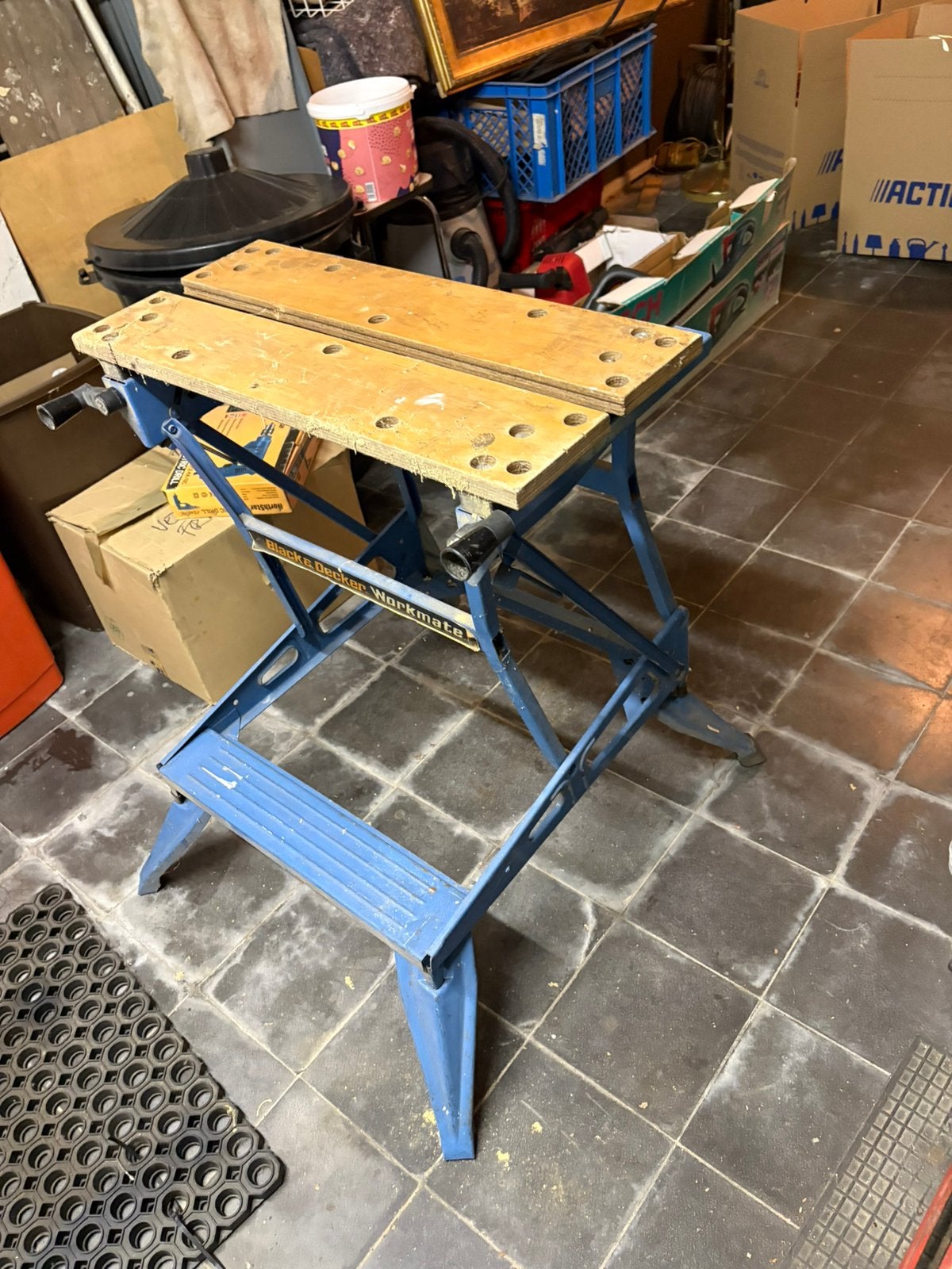 Etablis pliable Black & Decker, Enlèvement, Comme neuf, 70 à 120 cm, Étau