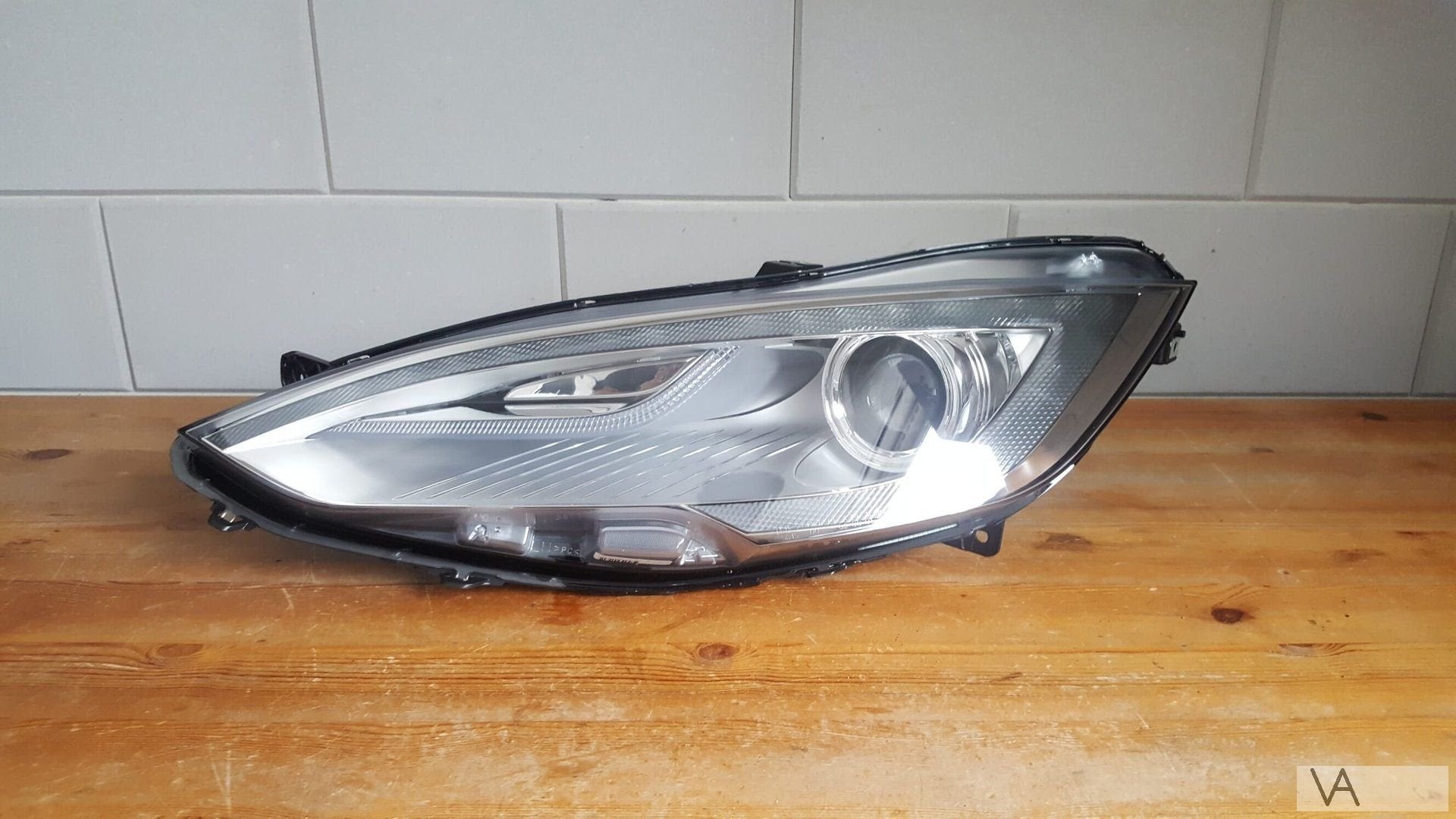 Koplamp links Tesla Model S 2012 -2014 HALOGEEN klein krasje, -, Utilisé, Autres marques automobiles, -