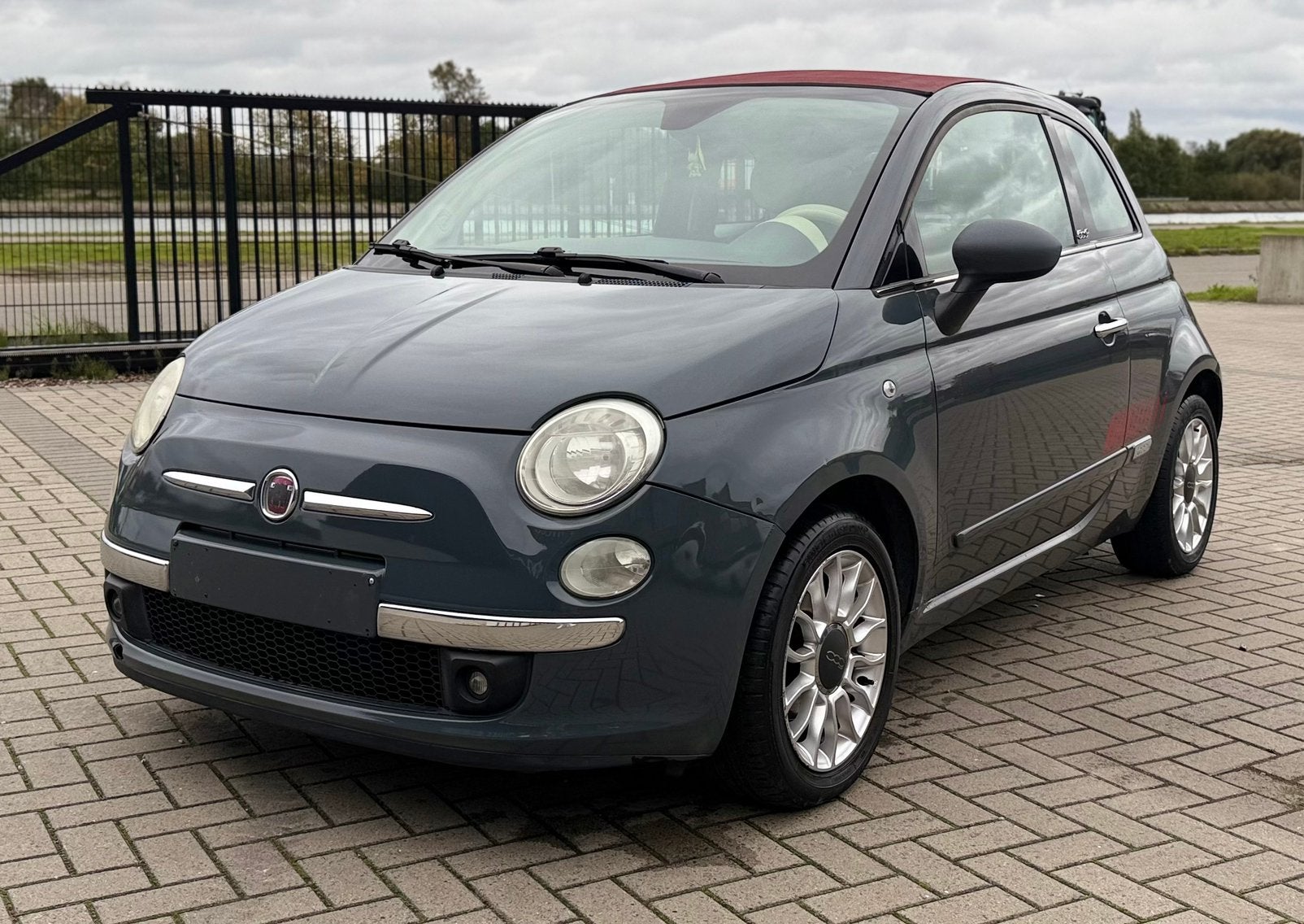 FIAT 500C CABRIO- BENZINE- 2011- 136.000KM - HANDGESCHAKELD, Euro 5, Zwart, 875 cc, Leder en Stof