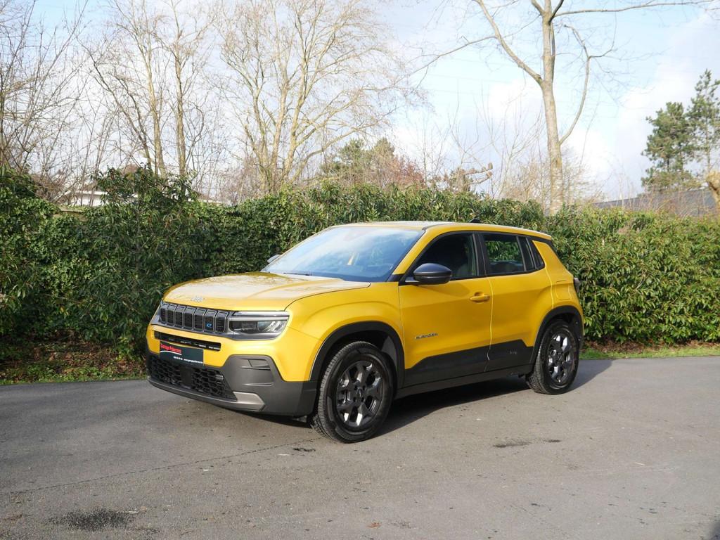 Jeep Avenger Longitude 400/600km +GARANTIE TOT 48 STE MAAND, Auto's, Jeep, Stof, Gebruikt, Geel, 5 zetels