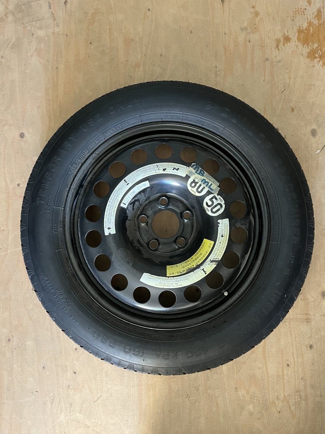 Range Rover thuiskomer Dunlop 155-90-18 113m DOT 4010 3mm, Auto-onderdelen, Ophalen, 18 inch, Overige, Gebruikt