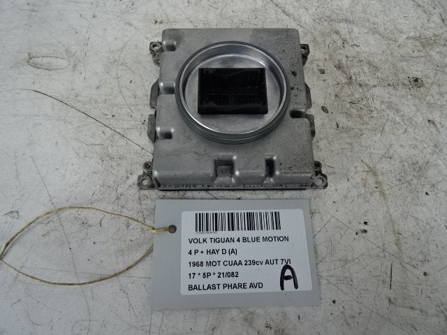 BALLAST DE PHARE XENON DROIT Tiguan (AD1) (7PP941572AB), Autos : Pièces & Accessoires, Volkswagen, Mevr. I. Hauben, Utilisé, Rue de l'Espoir 34 34
4030  GRIVEGNÉE, BE