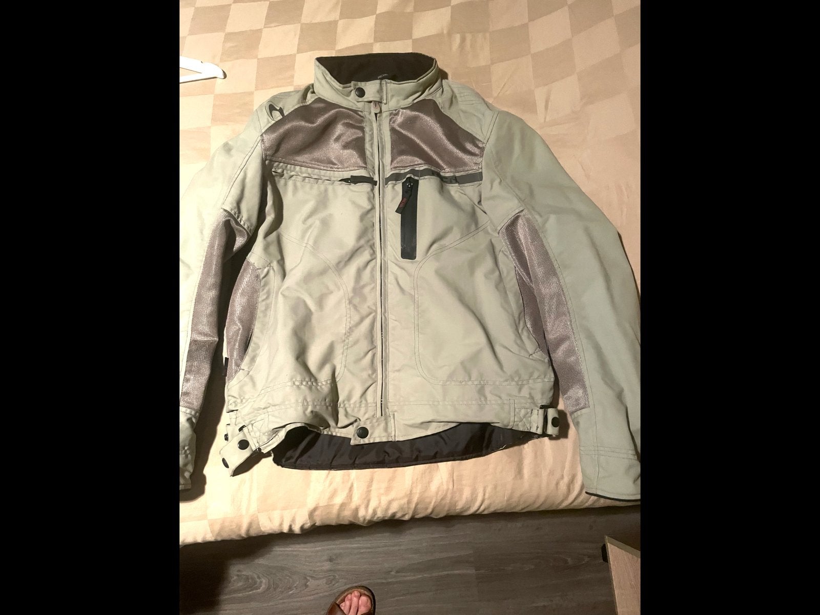Motovest richa, Motoren, Ophalen