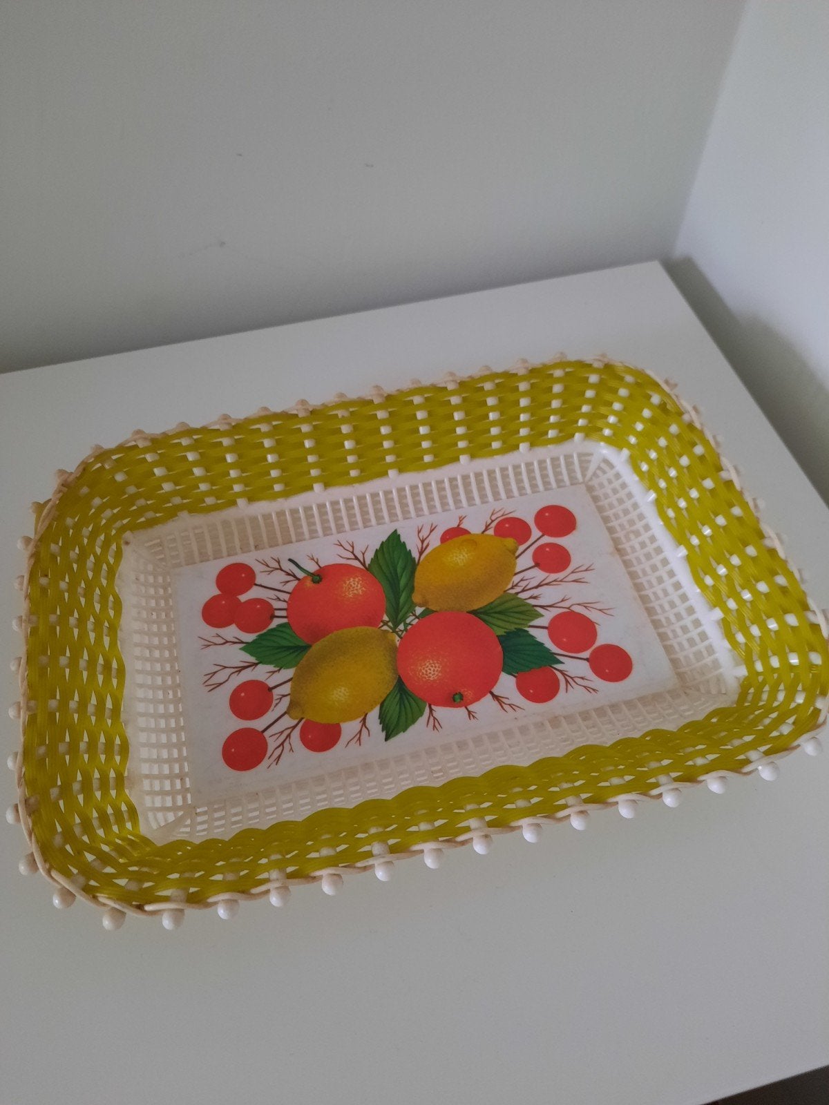 fruitschaal plateau mandje vintage kunststof Plastons, Maison & Meubles, Accessoires pour la Maison | Plateaux, Enlèvement, Synthétique
