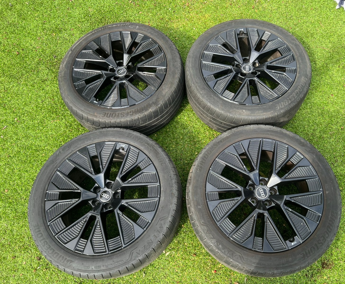 21 inch Originele Audi Velgen met Zomer Banden, Ophalen of Verzenden