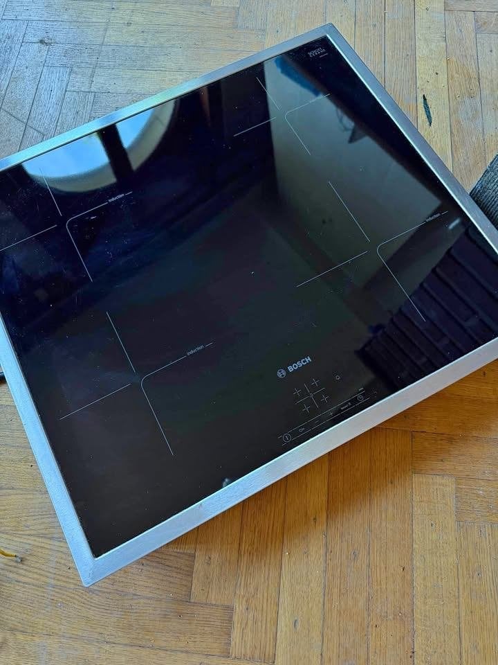 Taque de cuisson à induction Bosch, Electroménager, Tables de cuisson, 4 zones de cuisson, Enlèvement, Utilisé, À Poser