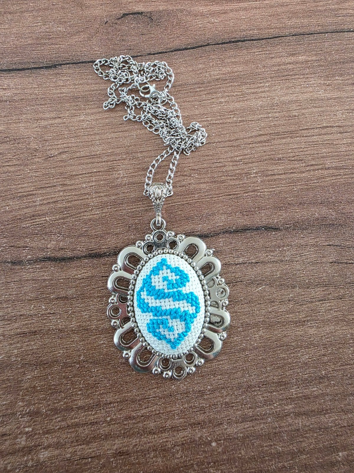 handgemaakte borduur kettingen, Ophalen of Verzenden, Nieuw