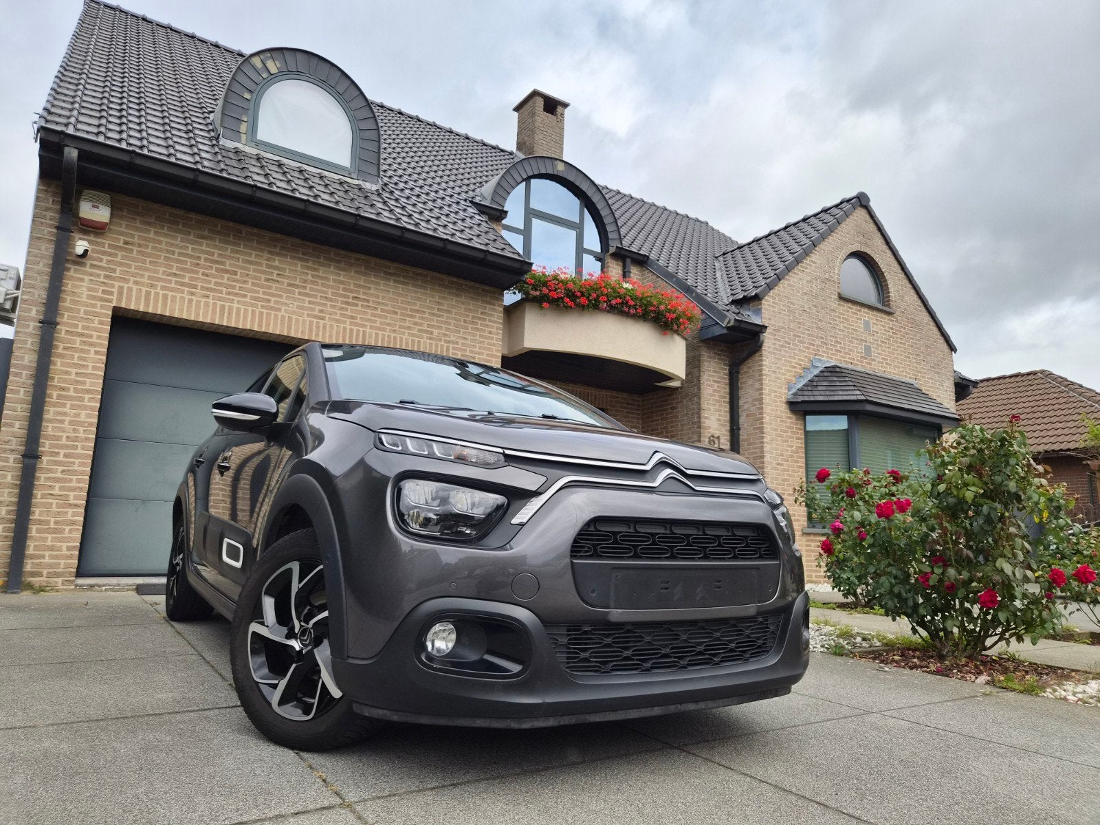 Citroen C3 1.2 Shine S / CAMERA / CARPLAY / NAVI /*TOP DEAL*, Autos, Argent ou Gris, Achat, Euro 6, Entreprise