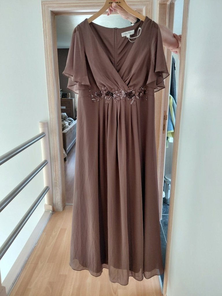 Avondjurk bruin 1XL (44), Kleding | Dames, Galajurk, Bruin, Maat 42/44 (L), Nieuw