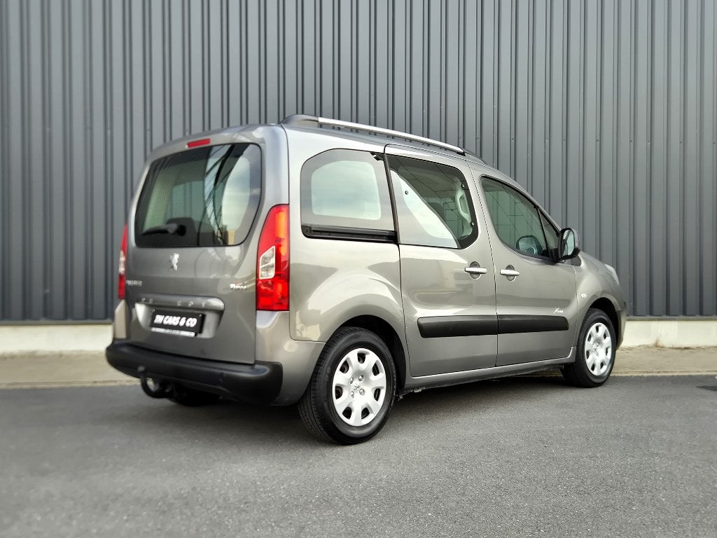 Peugeot Partner Teppee Airco, 2x schuifdeur, Trekhaak,, Voorwielaandrijving, Euro 5, 139 g/km, 4 cilinders