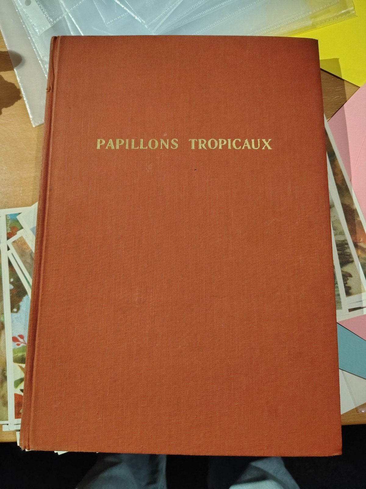 oude Artis boek over vlinders van 1950, Ophalen