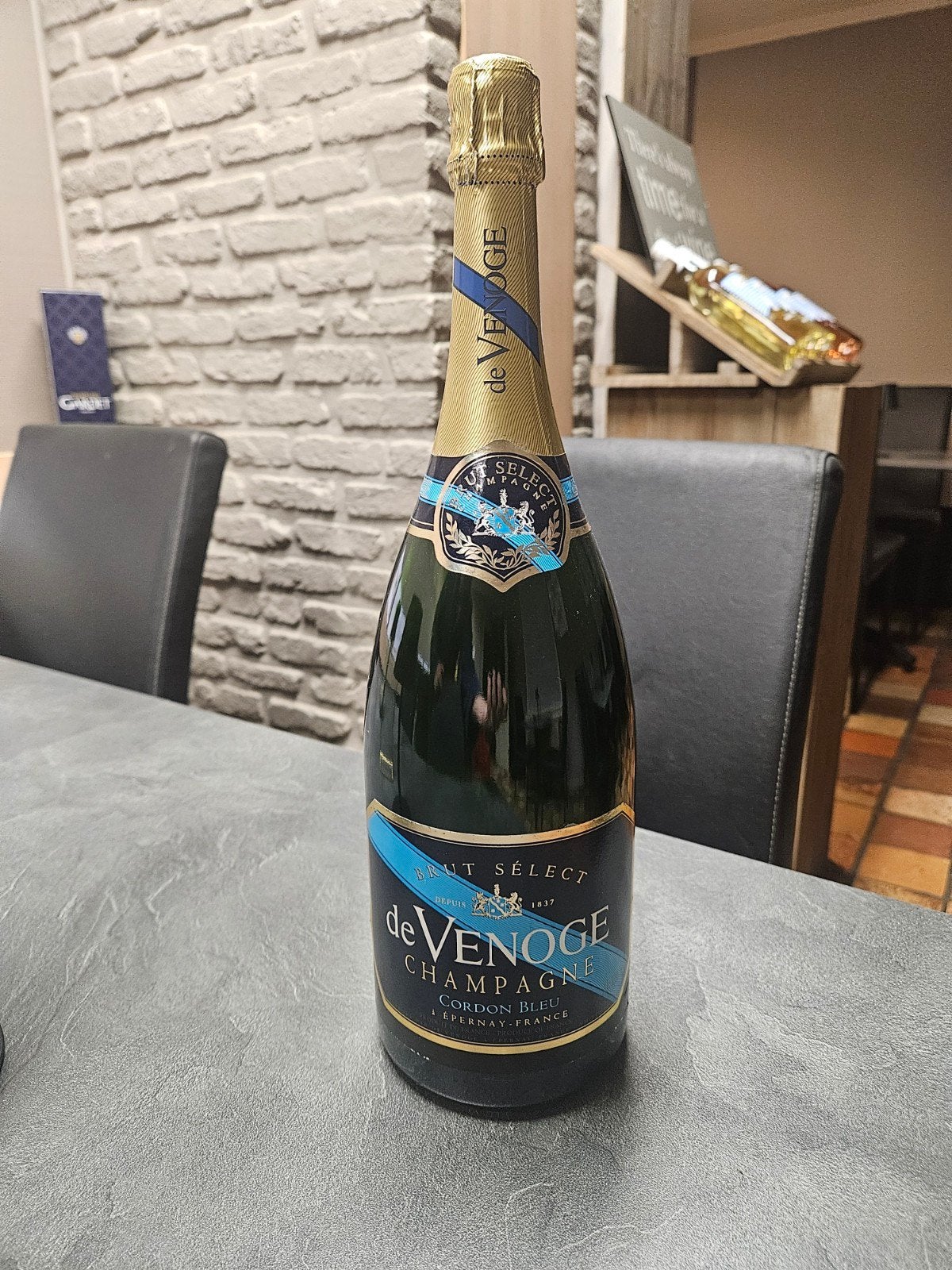 Dummy fles Venoge (Magnum), Verzamelen, Ophalen