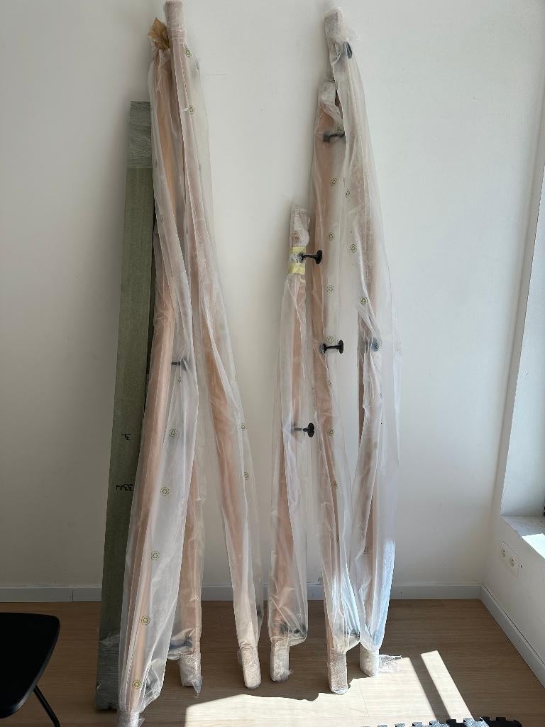 trapleuning voor 2 verdiepingen in beuk zwarte houders, Doe-het-zelf en Bouw, Ophalen, Nieuw, Trap