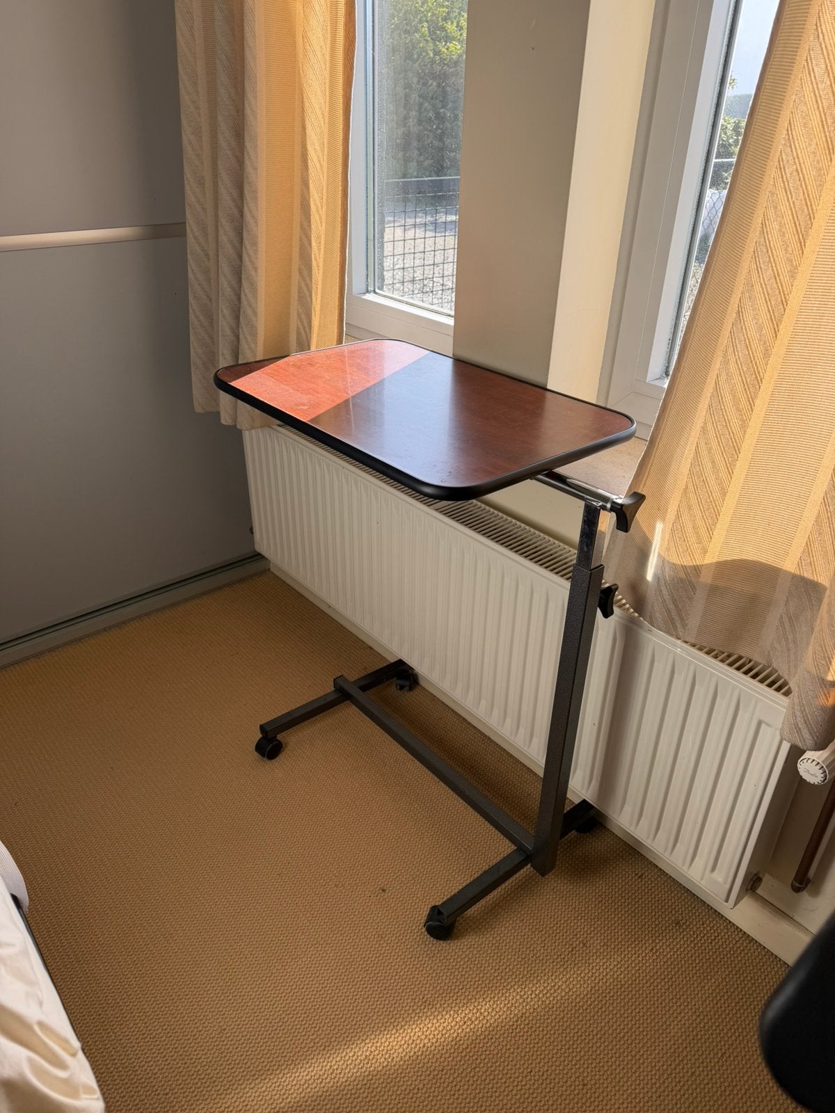 Bed tafeltje, Diversen, Verpleegmiddelen, Ophalen, Gebruikt