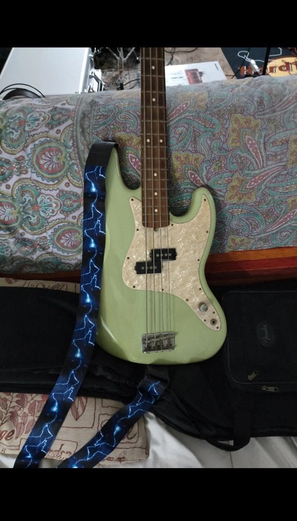 Fender P Bass Mark Hoppus 2012 Surf Green, Musique & Instruments, Instruments à corde | Guitares | Basses, Enlèvement ou Envoi