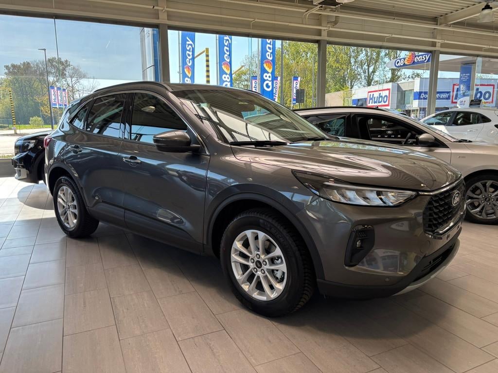 Ford Kuga TITANIUM / 1.5 / Manueel, Stof, 1498 cc, Kuga, 150 pk