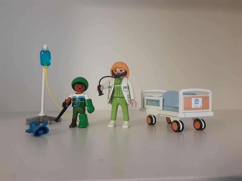 Playmobil ziekenhuiskamer, Ophalen of Verzenden, Zo goed als nieuw, Complete set, Figuren