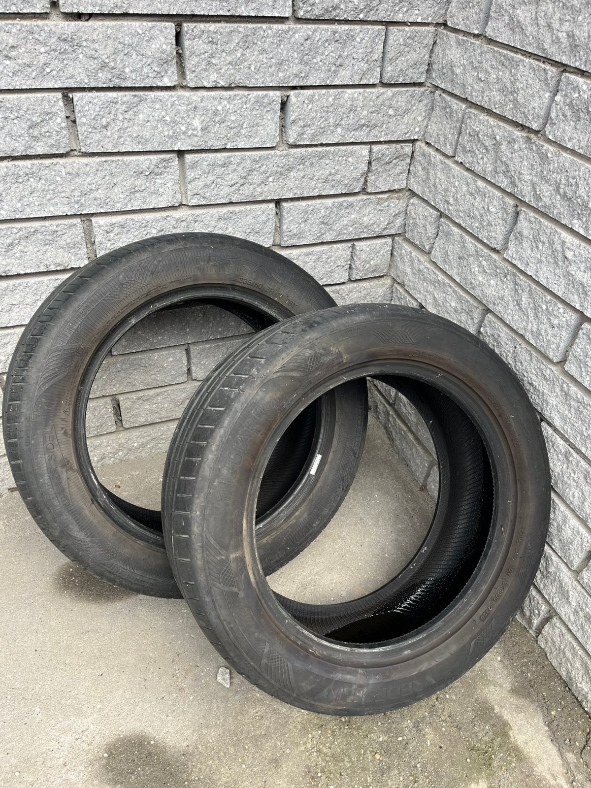 2 pneus 17” vredestein, Autos : Pièces & Accessoires, Enlèvement, Pneu(s)