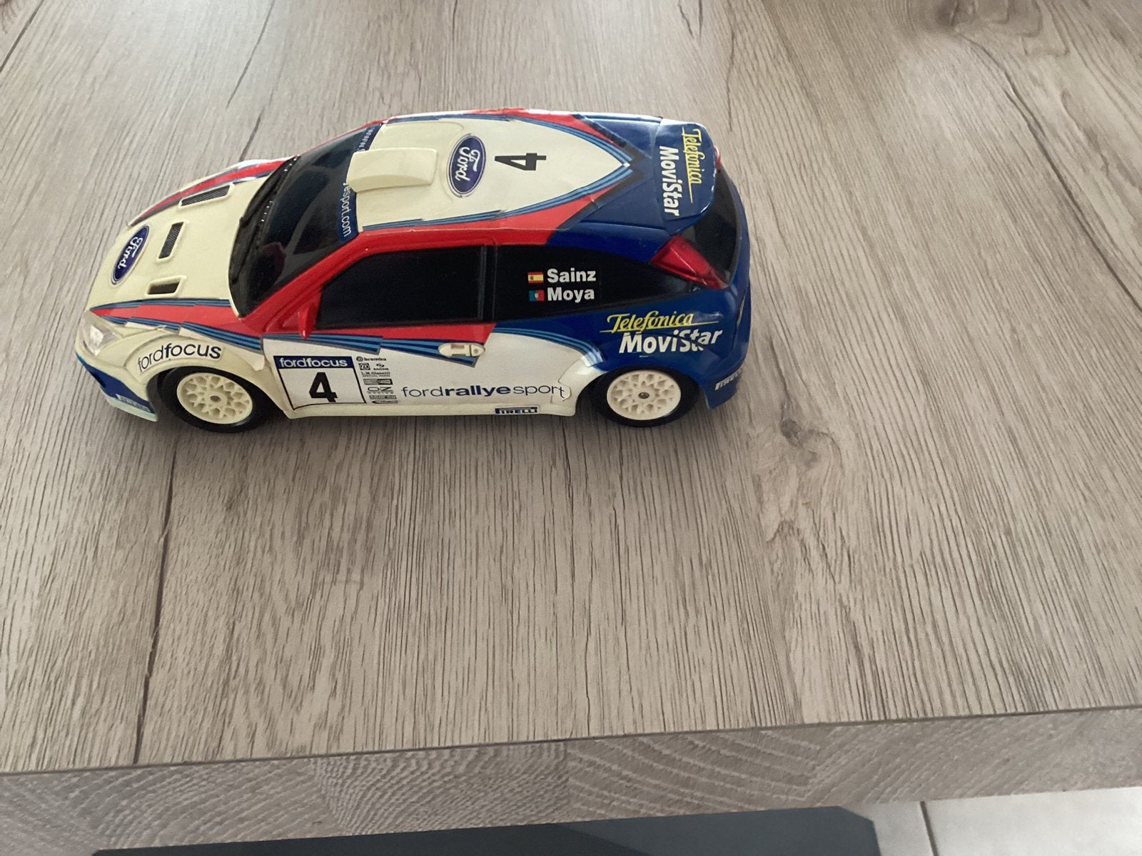 Ford Focus  22 cm in plastic, Hobby & Loisirs créatifs, Voitures miniatures | 1:24, Enlèvement ou Envoi, Utilisé, Voiture