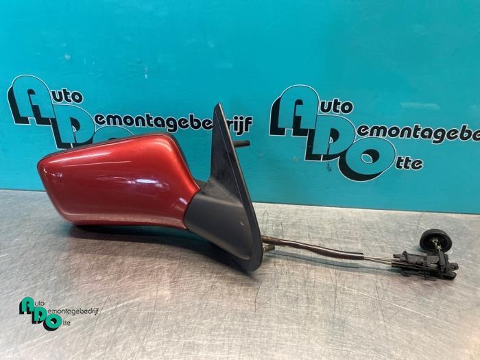 Buitenspiegel rechts van een Volkswagen Golf (Golf 91-), Gebruikt, -, Volkswagen, -