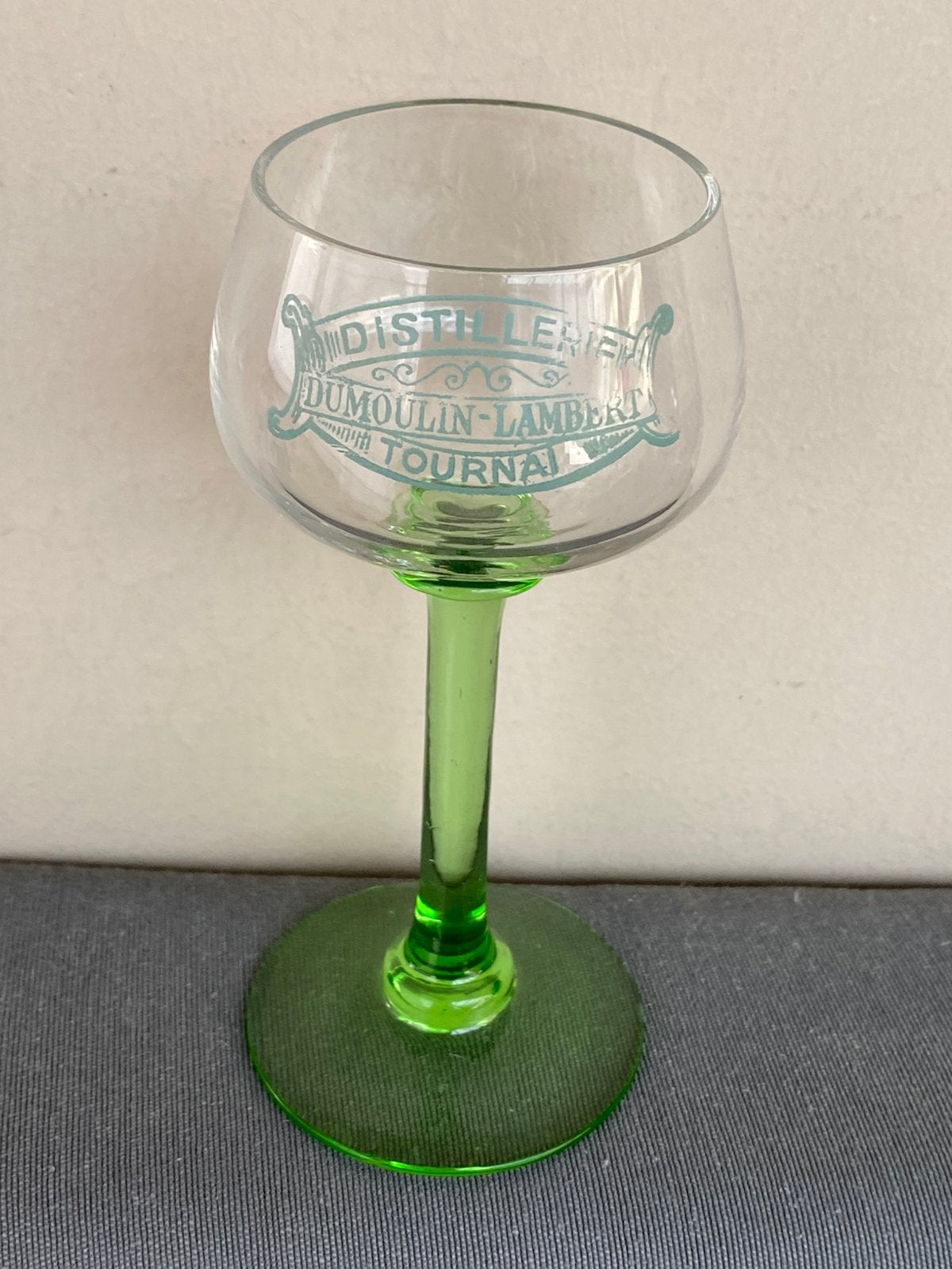 gezuurd jenever glas distillerie DUMOULIN-LAMBERT Tournai, Collections, Enlèvement ou Envoi
