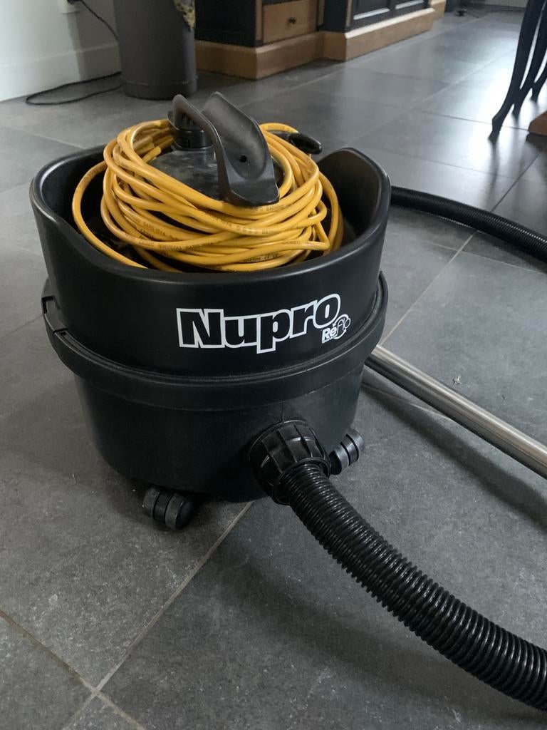 Professionele stofzuiger als nieuw, Ophalen of Verzenden, Zo goed als nieuw