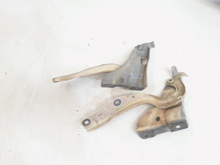 Charnière capot d'un Mercedes B-Klasse, 3 mois de garantie, Utilisé, -, -