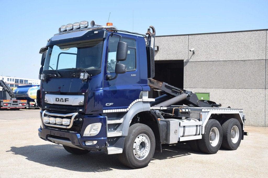 DAF CF 530 +hooklift (bj 2018), Auto's, Vrachtwagens, Automaat, Achterwielaandrijving, Euro 6, Blauw