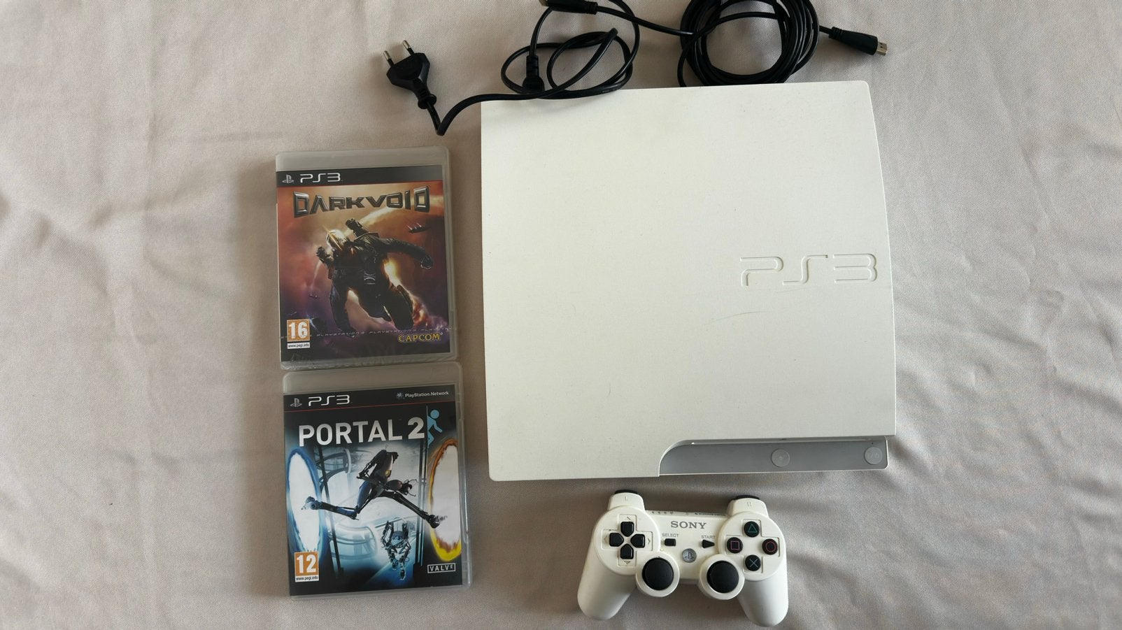 Sony PlayStation 3 Slim - Classic White (320GB) + 2 Games, Consoles de jeu & Jeux vidéo, Enlèvement, Comme neuf, Slim