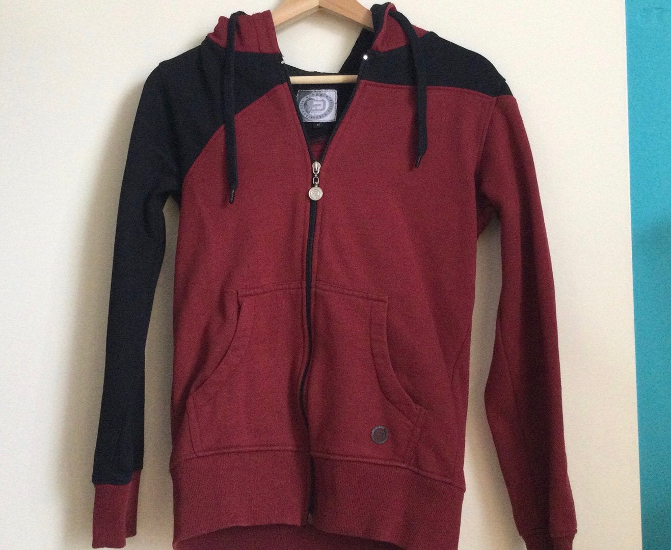 Hoodie unisex, Enlèvement, Comme neuf, Taille 38/40 (M), Rouge