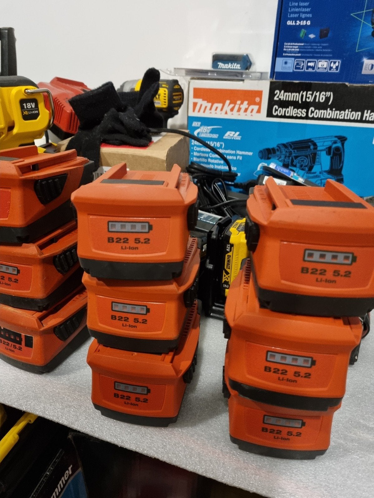Batterie Hilti 22-A 100€ pièce, Enlèvement, Comme neuf