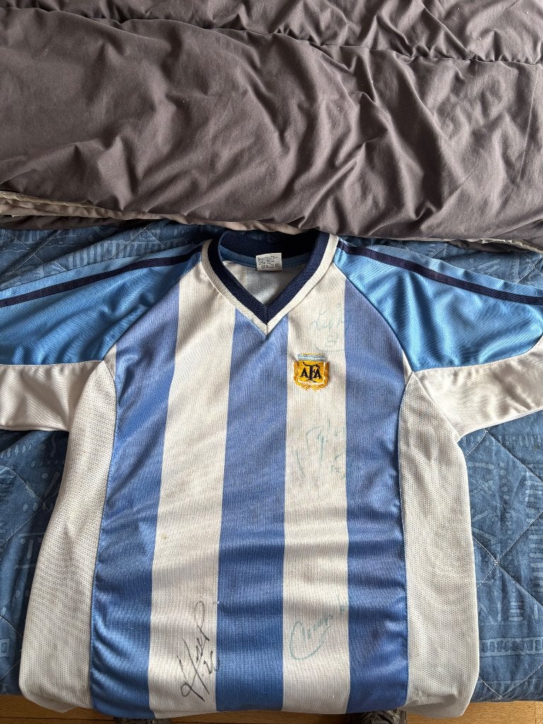 Shirt gesigneerd door de Argentijnse spelers van Anderlecht, Verzamelen, Ophalen of Verzenden, Gebruikt, Shirt
