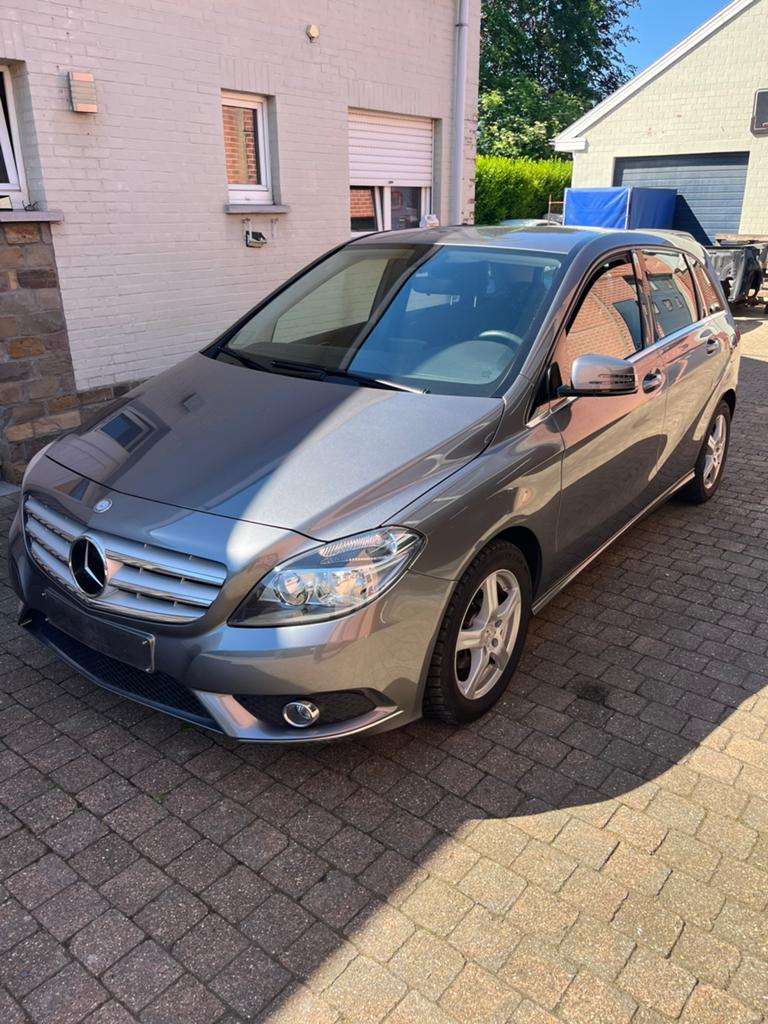 Metcedes b klasse 180 benzine, Auto's, Bedrijf, Handgeschakeld, Te koop, Benzine
