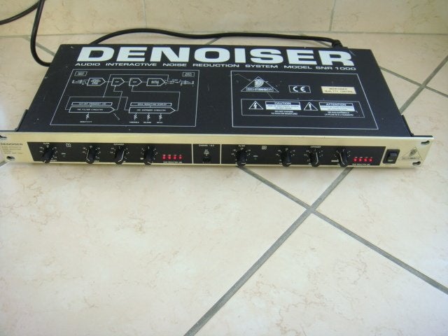 Behringer snr-1000" Marque Denoiser, Musique & Instruments, Envoi, Utilisé