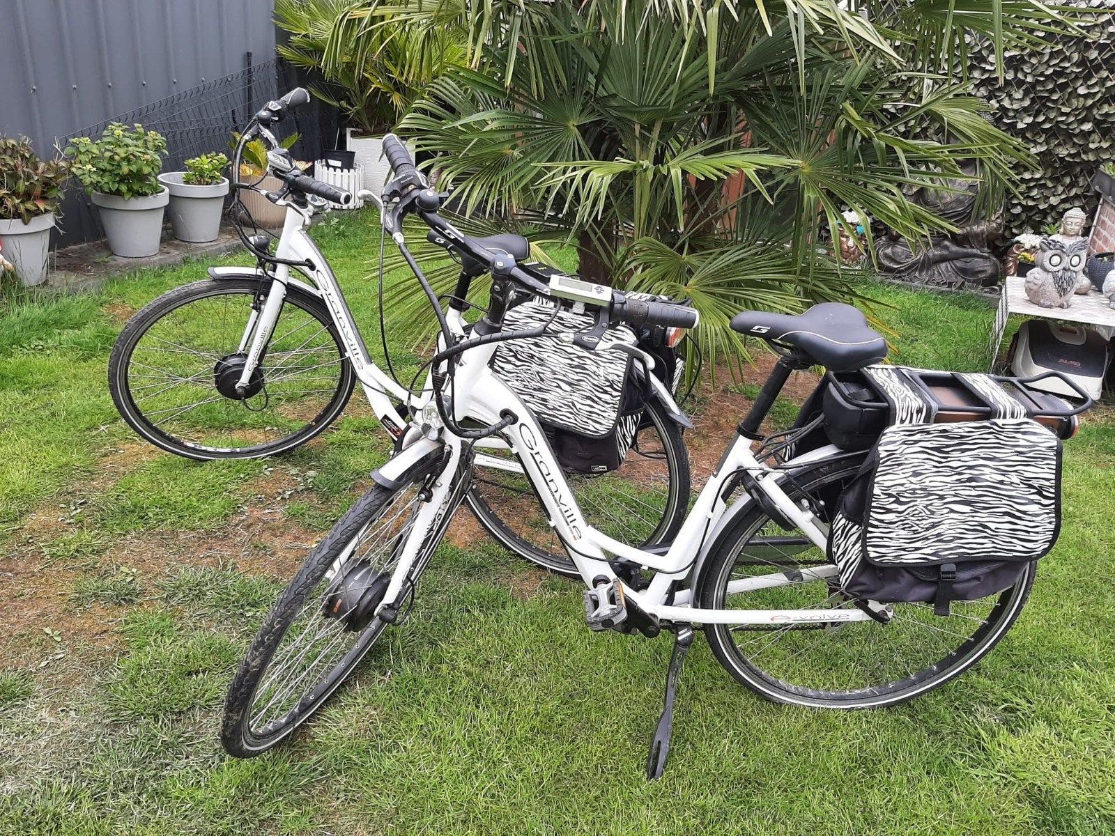 2 elektrische fietsen, Ophalen