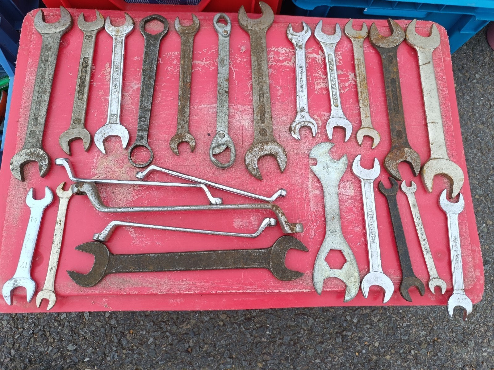 les outils, Enlèvement ou Envoi