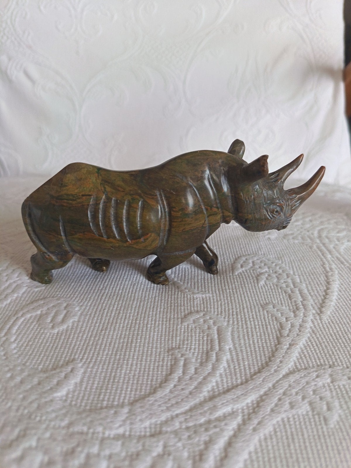 Rhinocéros sculpté  en stéatite Zimbabwe, Antiquités & Art, Enlèvement ou Envoi, Afrique, Moderne