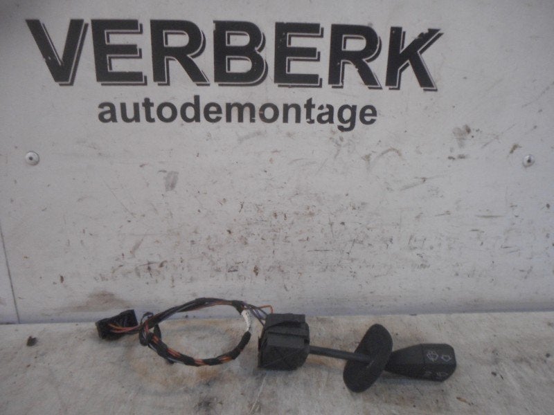 COMMODO ESSUIE-GLACE BMW 3 serie (E36 / 4) (8360015.3), Autos : Pièces & Accessoires, Utilisé, BMW, Petuelring 130
80809  München, DE