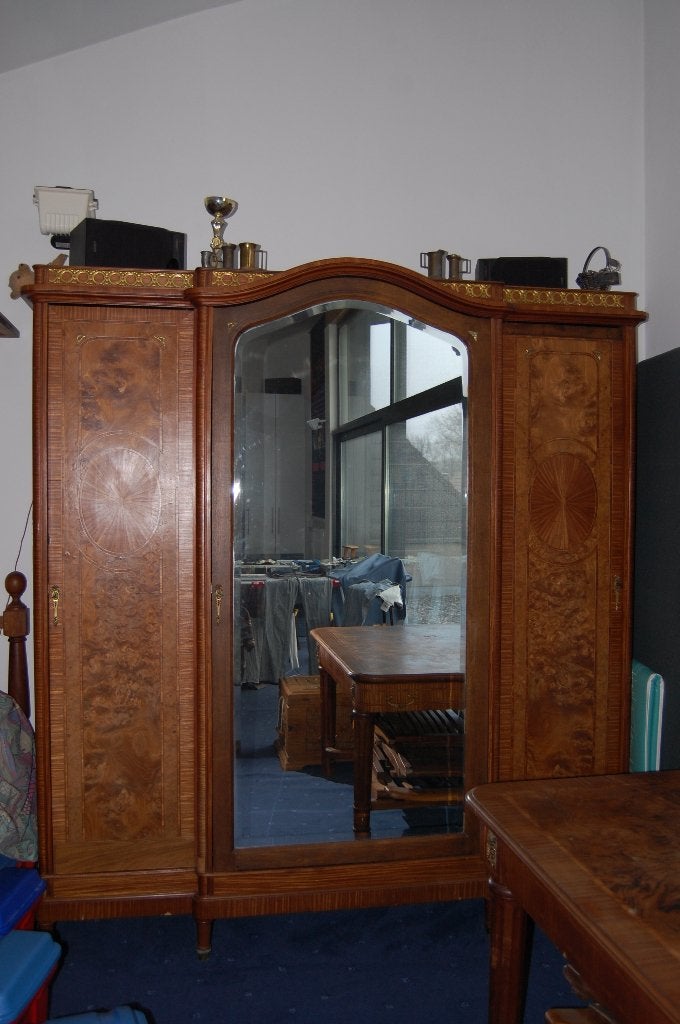 Kast en tafel > antiek ?, Ophalen