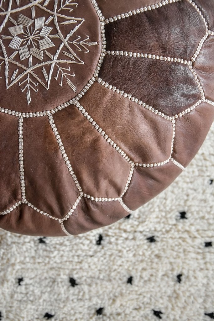 handgemaakte leren poef - stevig gevuld - hout bruin, Verzenden, Boho, Nieuw, Leer