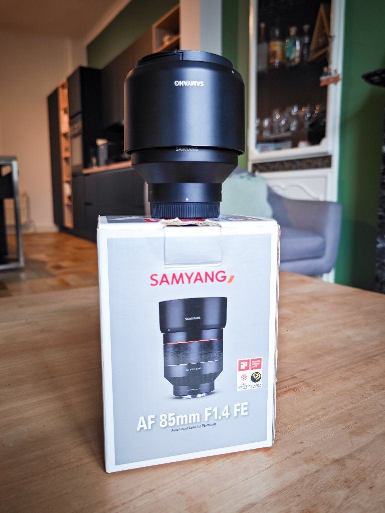 Objectif Samyang 85mm 1.4 SONY FE, Enlèvement, Comme neuf, Téléobjectif