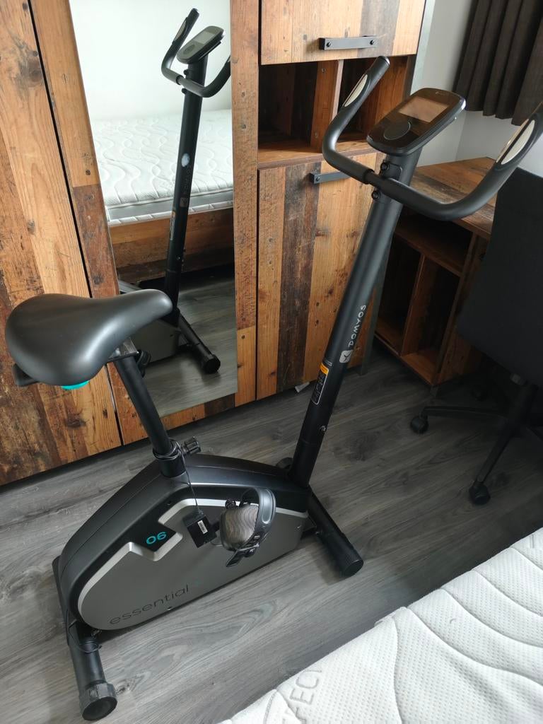 Domyos hometrainer Essential 06 Plus – uitstekende staat, Sport en Fitness, Ophalen, Hometrainer