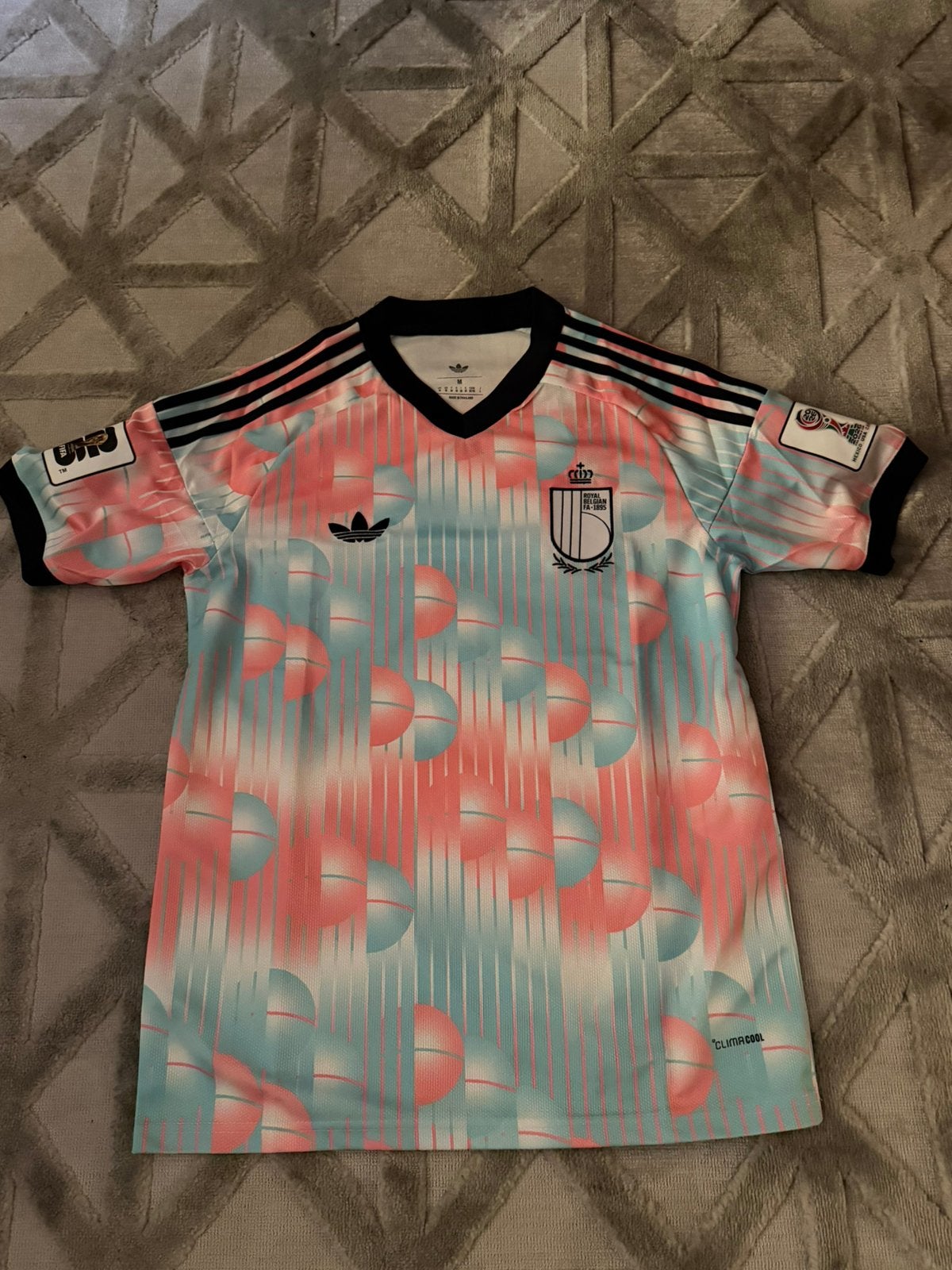 Voetbal t-shirt, Maat M, Ophalen, Nieuw, Shirt
